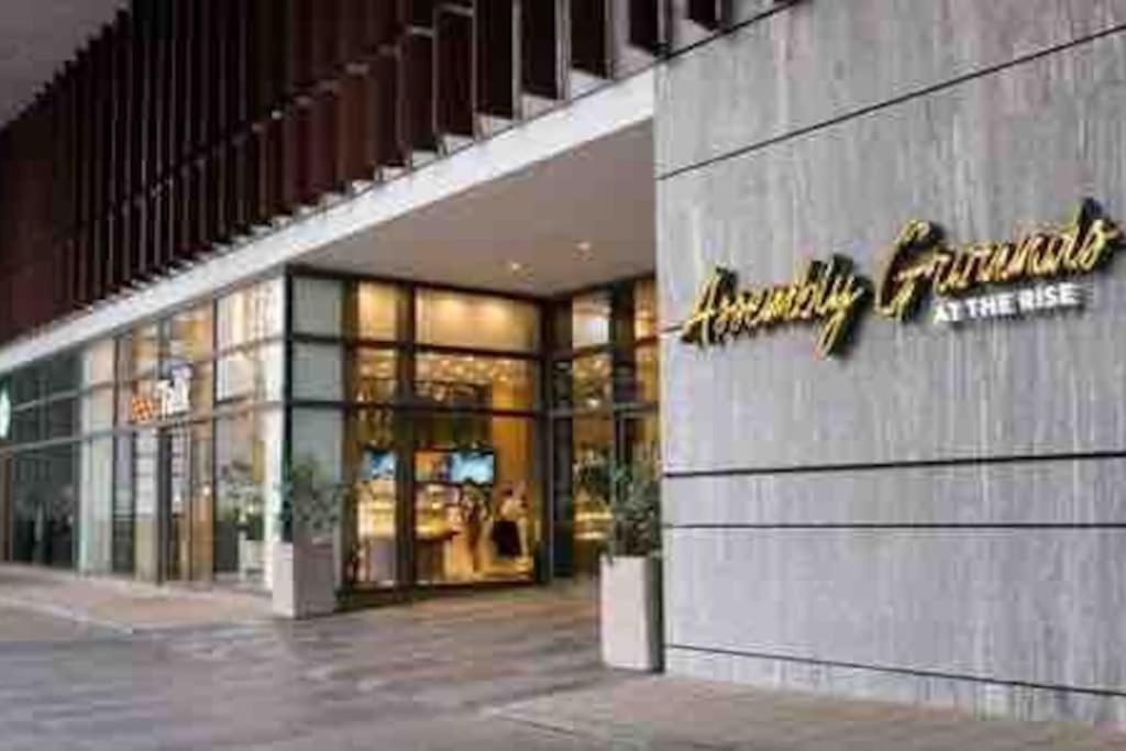 Apartment In Air Residences, Makati With Wifi, Netflix, Pool, Mall And More มะนิลา ภายนอก รูปภาพ