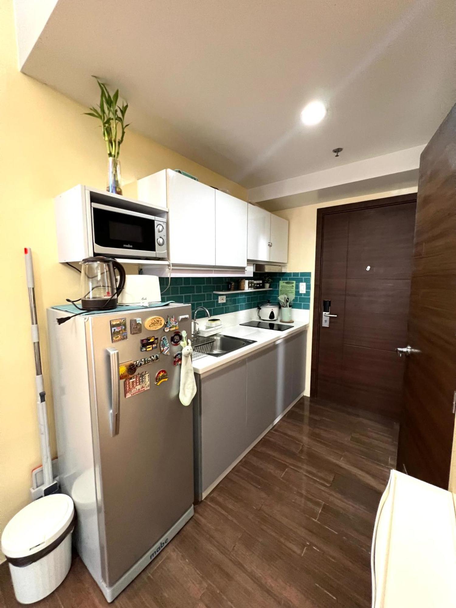 Apartment In Air Residences, Makati With Wifi, Netflix, Pool, Mall And More มะนิลา ภายนอก รูปภาพ